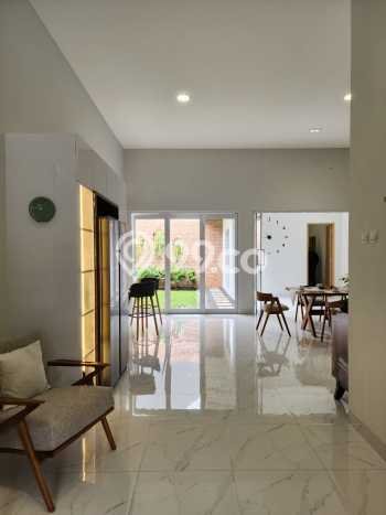 Jual Rumah Luas Elegan Dengan View Eksklusif di Kota Baru Parahyangan, Bandung Jual Rumah Luas Elegan Dengan View Eksklusif di Kota Baru Parahyangan, Bandung