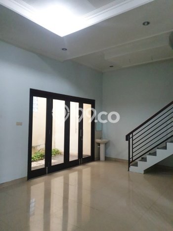 Rumah Luxury Modern Siap Huni di Mekar Wangi Bandung Rumah Luxury Modern Siap Huni di Mekar Wangi Bandung