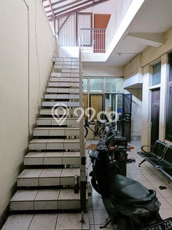 Ready to Use! Luxury House LT 540m2 Desain Modern di BKR Ready to Use! Luxury House LT 540m2 Desain Modern di BKR