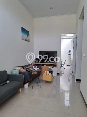 Jual Rumah Eksklusif 2 KT di Taman Kopo Indah, Bandung Jual Rumah Eksklusif 2 KT di Taman Kopo Indah, Bandung