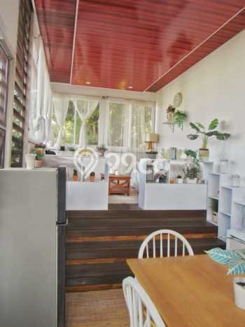 Ready to Use! Premium House LT 650m2 Desain Modern di Dago Ready to Use! Premium House LT 650m2 Desain Modern di Dago