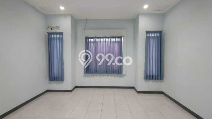 Ruko Dijual di Bandung LT 90m2 & LB 180m2 Lokasi Terbaik! Ruko Dijual di Bandung LT 90m2 & LB 180m2 Lokasi Terbaik!