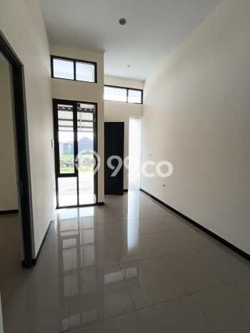 Dijual Rumah Modern 2 KT di Taman Kopo Indah, Bandung Dijual Rumah Modern 2 KT di Taman Kopo Indah, Bandung