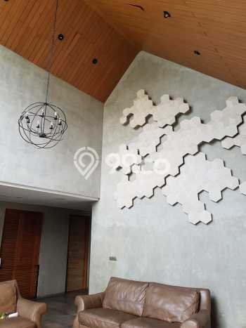 SIAP HUNI! Rumah Strategis area Setiabudi, LT 450m² LB 500m² SIAP HUNI! Rumah Strategis area Setiabudi, LT 450m² LB 500m²