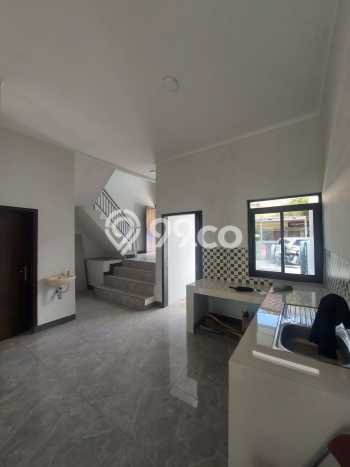 DIJUAL CEPAT! Rumah Asri di Soreang, Bandung, Luas 94m² Bangunan 127m² Bisa Nego! DIJUAL CEPAT! Rumah Asri di Soreang, Bandung, Luas 94m² Bangunan 127m² Bisa Nego!