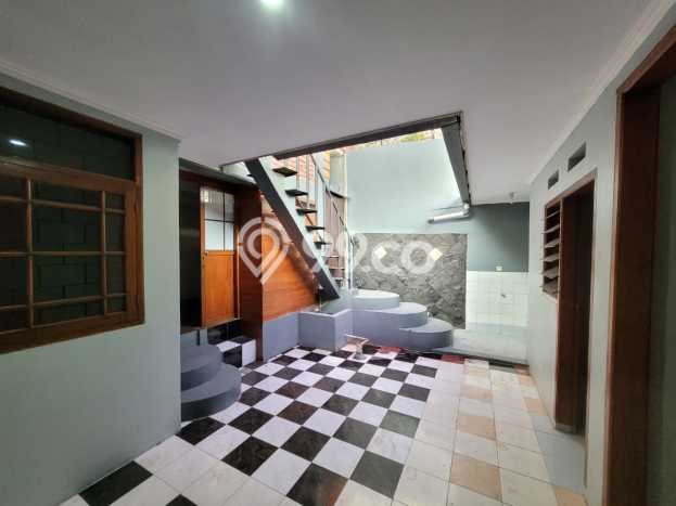Rumah Idaman Modern! Rumah Mewah di Setra Duta, Bandung, Luas 140m² Bangunan 140m² Rumah Idaman Modern! Rumah Mewah di Setra Duta, Bandung, Luas 140m² Bangunan 140m²