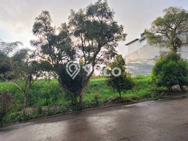 Dijual Tanah Lokasi Setra Duta, Bandung Seluas 430m2 Dijual Tanah Lokasi Setra Duta, Bandung Seluas 430m2