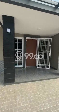 For Sale! Luxury House LT 187m2 Desain Elegan di Singgasana For Sale! Luxury House LT 187m2 Desain Elegan di Singgasana