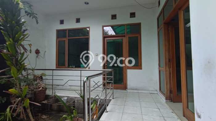 Disewakan Rumah Harga Terjangkau di Bandung Kota Bandung dengan 5 Kamar Tidur Disewakan Rumah Harga Terjangkau di Bandung Kota Bandung dengan 5 Kamar Tidur