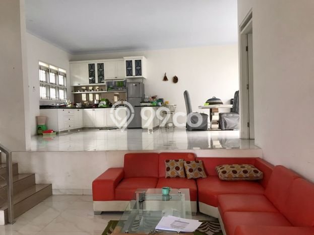 Dijual Rumah Luas Elegan Dengan View Cantik di Ciumbuleuit, Bandung Dijual Rumah Luas Elegan Dengan View Cantik di Ciumbuleuit, Bandung