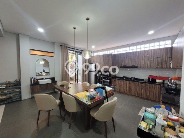 Rumah Luxury Modern Tanpa Renovasi di Bandung Kota Bandung Rumah Luxury Modern Tanpa Renovasi di Bandung Kota Bandung