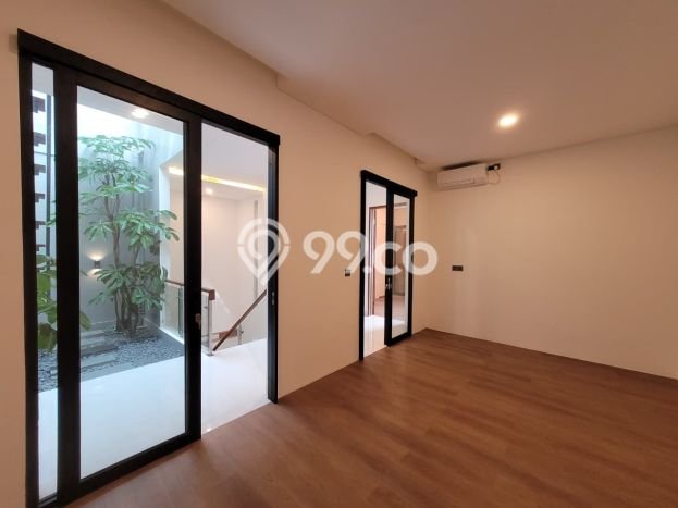 Jual Rumah Mewah Elegan Dengan View Eksklusif di Setra Duta, Bandung Jual Rumah Mewah Elegan Dengan View Eksklusif di Setra Duta, Bandung
