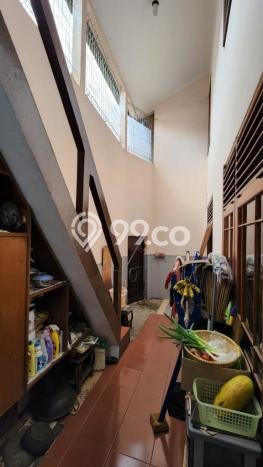 Siap Huni Hunian Elit 5 Kamar di Regol Dekat ke Mana Pun Siap Huni Hunian Elit 5 Kamar di Regol Dekat ke Mana Pun