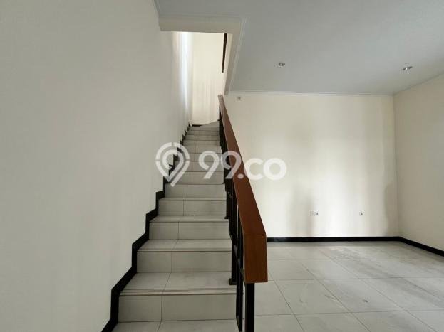 Rumah Modern 3 KT di Taman Kopo Indah Bandung Unfurnished Rumah Modern 3 KT di Taman Kopo Indah Bandung Unfurnished