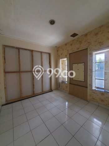 Rumah Modern 5 KT LT 155m2 di Taman Kopo Indah Rumah Modern 5 KT LT 155m2 di Taman Kopo Indah