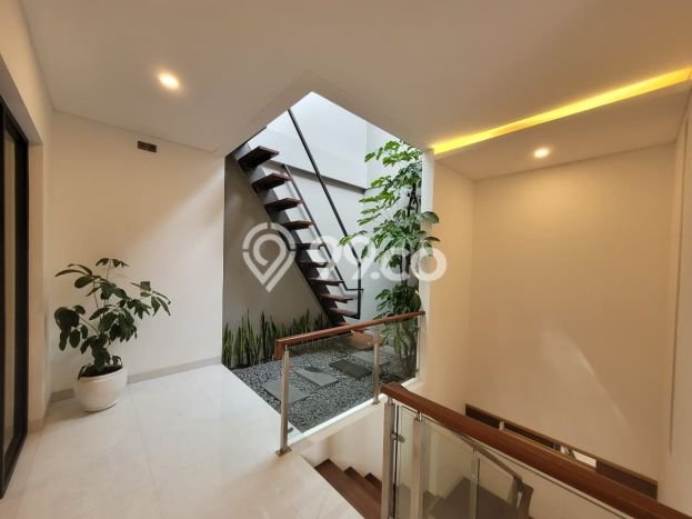 Jual Rumah Mewah Elegan Dengan View Eksklusif di Setra Duta, Bandung Jual Rumah Mewah Elegan Dengan View Eksklusif di Setra Duta, Bandung