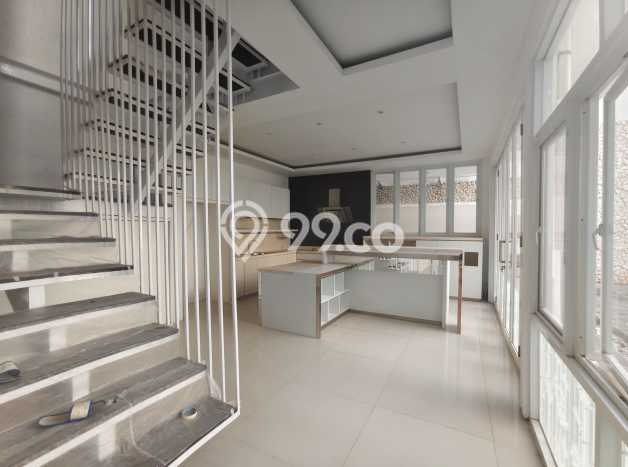 For Sale! Luxury House LT 480m2 Desain Elegan di Kota Baru Parahyangan For Sale! Luxury House LT 480m2 Desain Elegan di Kota Baru Parahyangan