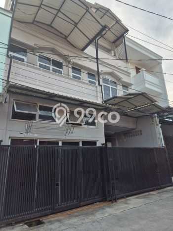 Rumah Elit Modern Tanpa Renovasi di Jelambar Jakarta Barat Rumah Elit Modern Tanpa Renovasi di Jelambar Jakarta Barat