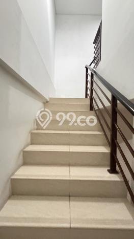 Rumah Kontrakan Jakarta Barat LT 142m2 LB 250m2 Kawasan Puri Mansion Rumah Kontrakan Jakarta Barat LT 142m2 LB 250m2 Kawasan Puri Mansion