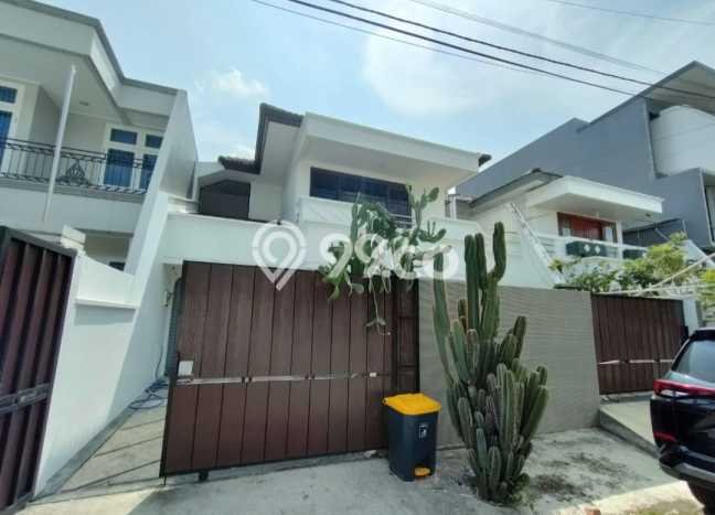For Sale! Premium House LT 200m2 Desain Modern di Green garden For Sale! Premium House LT 200m2 Desain Modern di Green garden