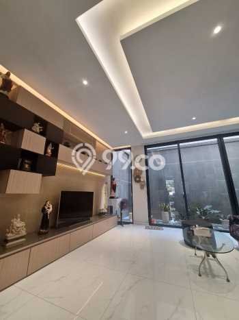 Rumah Luxury Modern Tanpa Renovasi di Sunrise Garden Jakarta Barat Rumah Luxury Modern Tanpa Renovasi di Sunrise Garden Jakarta Barat