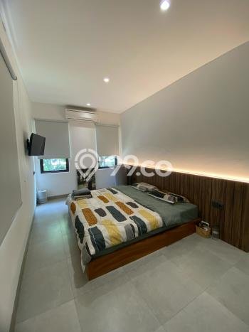 For Sale! Luxury House LT 175m2 Desain Modern di Green Mansion For Sale! Luxury House LT 175m2 Desain Modern di Green Mansion