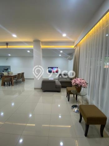 Jual Rumah Luas Megah Dengan View Eksklusif di Duri Kepa, Jakarta Barat Jual Rumah Luas Megah Dengan View Eksklusif di Duri Kepa, Jakarta Barat