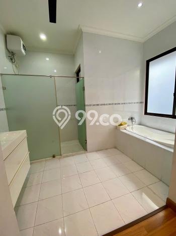For Sale! Luxury House LT 144m2 Desain Modern di Green Mansion For Sale! Luxury House LT 144m2 Desain Modern di Green Mansion