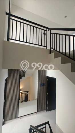 Rumah Elit Modern Tanpa Renovasi di Tanjung Duren Jakarta Barat Rumah Elit Modern Tanpa Renovasi di Tanjung Duren Jakarta Barat