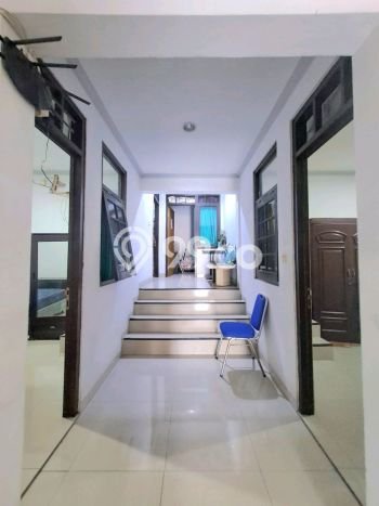 Rumah Elit Modern Siap Huni di Rawamangun Jakarta Timur Rumah Elit Modern Siap Huni di Rawamangun Jakarta Timur
