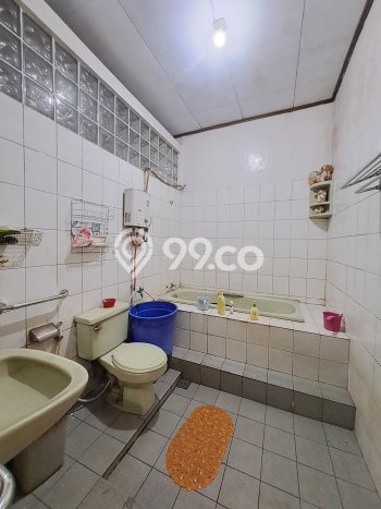 Jual Rumah Bagus Siap Huni LB 160m2 di Pamulang, Tangerang Selatan Jual Rumah Bagus Siap Huni LB 160m2 di Pamulang, Tangerang Selatan