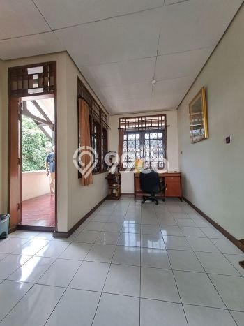 Siap Huni Rumah Mewah 5 Kamar di Ciputat Dekat ke Mana Saja Siap Huni Rumah Mewah 5 Kamar di Ciputat Dekat ke Mana Saja