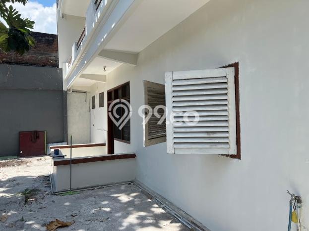 Rumah Elit Modern Siap Huni di Manyar Surabaya Rumah Elit Modern Siap Huni di Manyar Surabaya