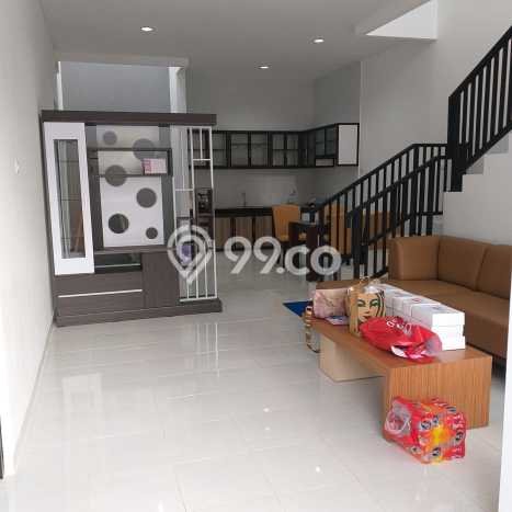 Rumah Minimalis 4 KT di Lidah Kulon Surabaya Semi Furnished Rumah Minimalis 4 KT di Lidah Kulon Surabaya Semi Furnished