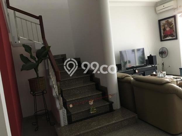 Dijual Rumah Premium dengan Fasilitas Sekitar Komplit di Wiyung, Surabaya Dijual Rumah Premium dengan Fasilitas Sekitar Komplit di Wiyung, Surabaya