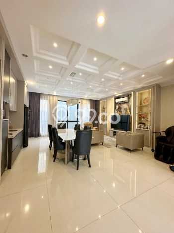 Dijual Rumah Premium dengan Fasilitas Sekitar Komplit di Dukuh Pakis, Surabaya Dijual Rumah Premium dengan Fasilitas Sekitar Komplit di Dukuh Pakis, Surabaya