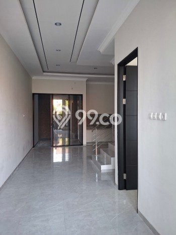 Jual Rumah Eksklusif 3 KT di Manyar, Surabaya Jual Rumah Eksklusif 3 KT di Manyar, Surabaya