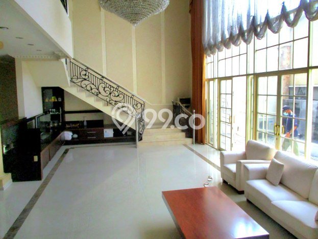 Jual Rumah Mewah Megah Dengan View Eksklusif di Citraland, Surabaya Jual Rumah Mewah Megah Dengan View Eksklusif di Citraland, Surabaya