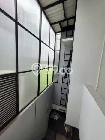 Hunian Elit LB 150m2 Siap Pakai Desain Elegan di Mekar Wangi, Bandung Hunian Elit LB 150m2 Siap Pakai Desain Elegan di Mekar Wangi, Bandung