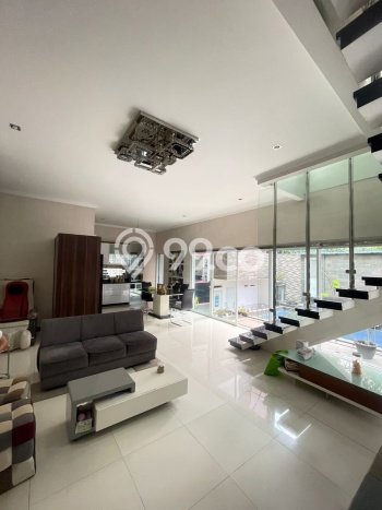 Jual Rumah Mewah Megah Dengan View Eksklusif di Kota Baru Parahyangan, Bandung Jual Rumah Mewah Megah Dengan View Eksklusif di Kota Baru Parahyangan, Bandung
