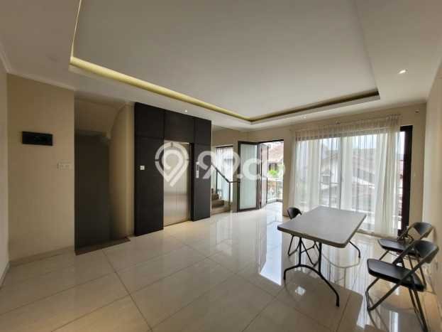 Dijual Rumah Mewah Elegan Dengan View Eksklusif di Setra Sari, Bandung Dijual Rumah Mewah Elegan Dengan View Eksklusif di Setra Sari, Bandung