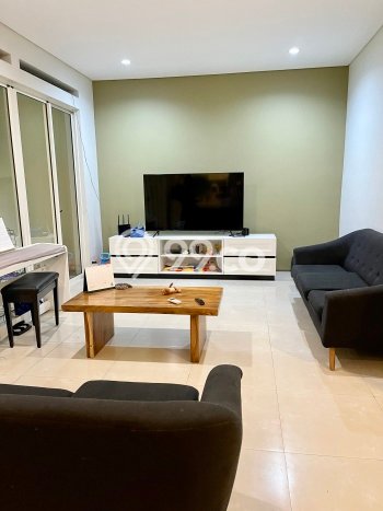 Rumah Elit LB 310m2 Siap Huni Desain Elegan di Kota Baru Parahyangan, Bandung Rumah Elit LB 310m2 Siap Huni Desain Elegan di Kota Baru Parahyangan, Bandung