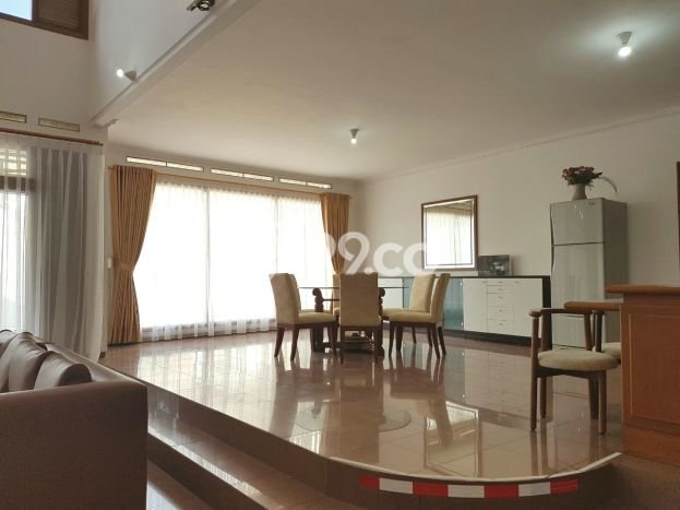 Jual Rumah Mewah Elegan Dengan View Eksklusif di Cipaku, Bandung Jual Rumah Mewah Elegan Dengan View Eksklusif di Cipaku, Bandung