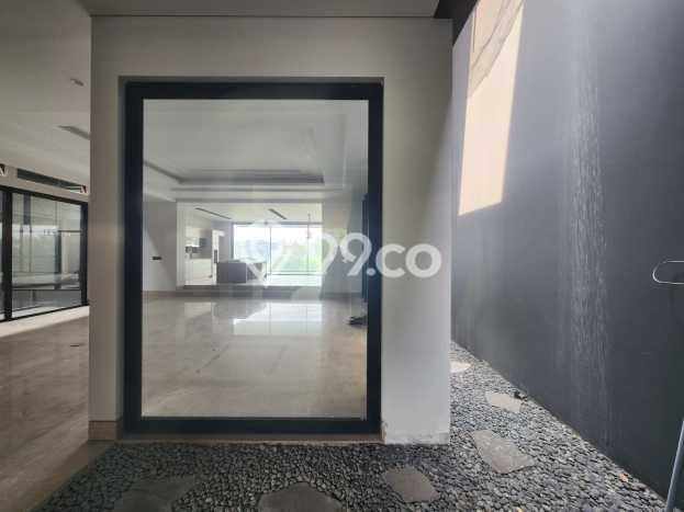 Ready to Use! Luxury House LT 417m2 Desain Modern di Kota Baru Parahyangan Ready to Use! Luxury House LT 417m2 Desain Modern di Kota Baru Parahyangan