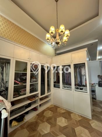 Rumah Elit Modern Tanpa Renovasi di Kota Baru Parahyangan Bandung Rumah Elit Modern Tanpa Renovasi di Kota Baru Parahyangan Bandung