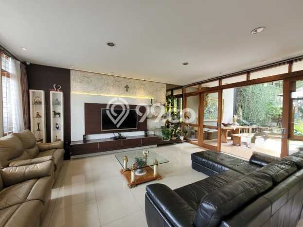 Rumah Luxury Modern Siap Huni di Setra Duta Bandung Rumah Luxury Modern Siap Huni di Setra Duta Bandung