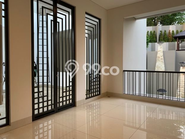 Ready to Use! Premium House LT 815m2 Desain Elegan di Setra Duta Ready to Use! Premium House LT 815m2 Desain Elegan di Setra Duta