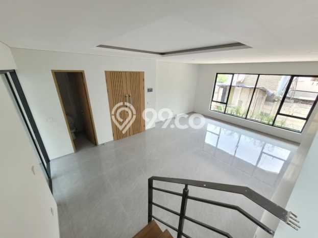 Ready to Use! Luxury House LT 80m2 Desain Modern di Setra Duta Ready to Use! Luxury House LT 80m2 Desain Modern di Setra Duta
