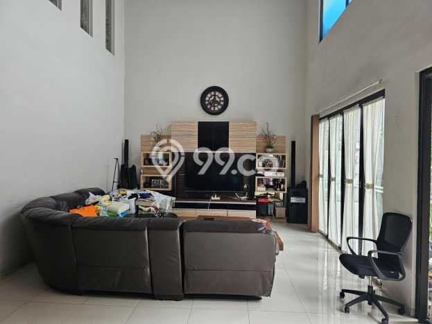 Rumah Luxury Modern Tanpa Renovasi di Taman Kopo Indah Bandung Rumah Luxury Modern Tanpa Renovasi di Taman Kopo Indah Bandung