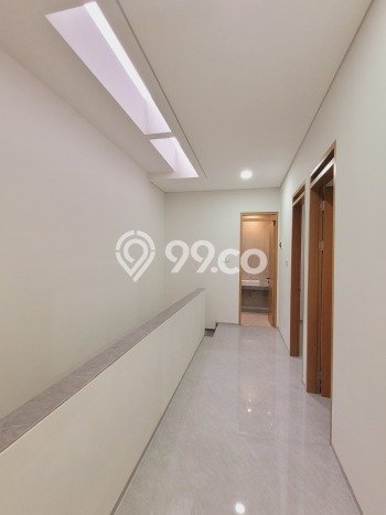 Jual Rumah Luas Elegan Dengan View Cantik di Setra Duta, Bandung Jual Rumah Luas Elegan Dengan View Cantik di Setra Duta, Bandung